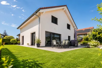 ÃlÃ©gante villa individuelle de 5.5 piÃ¨ces dans un quartier rÃ©sidentiel